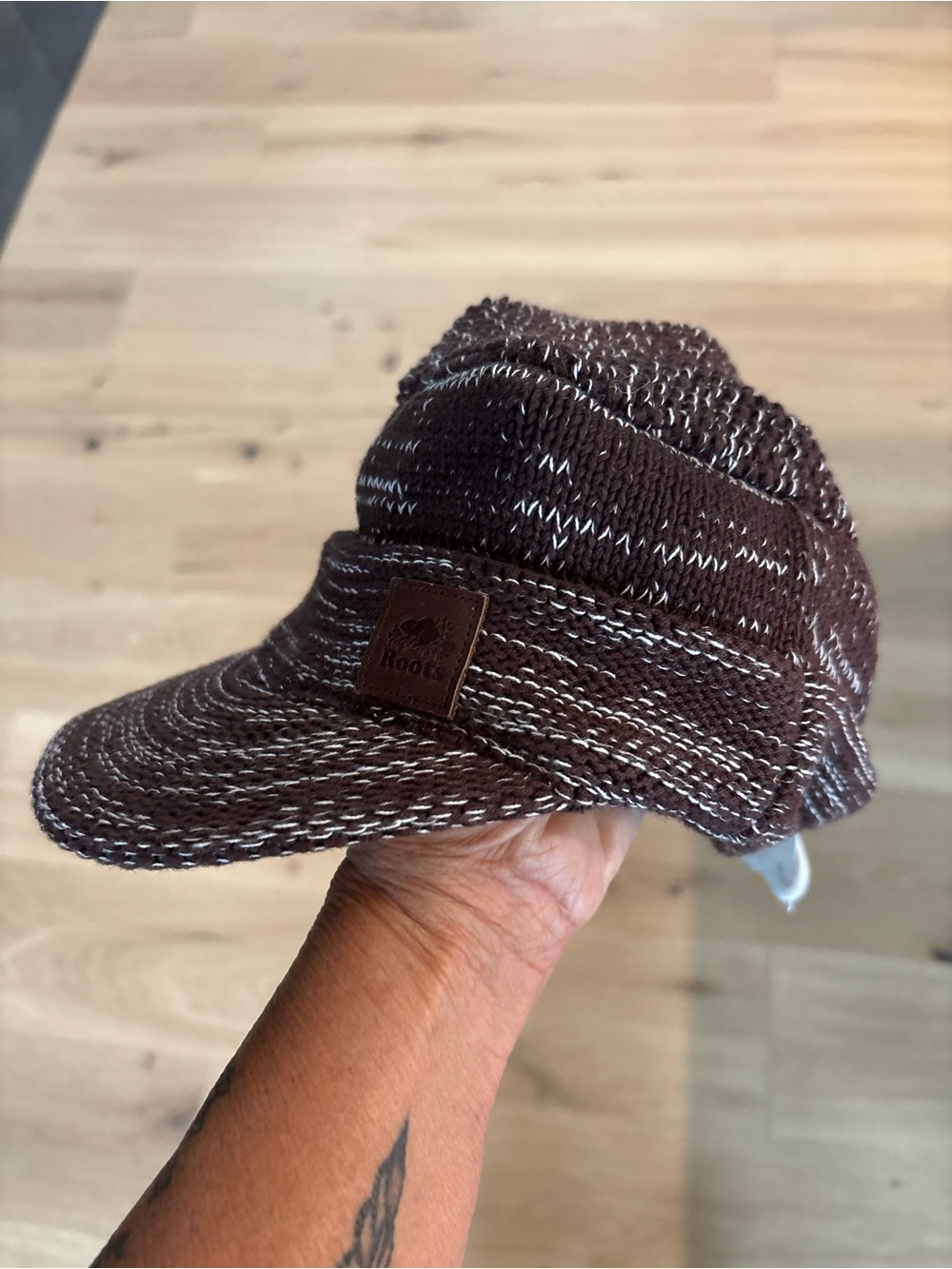 NWT ROOTS GREEN Organic Cotton Cabin Knit Che Cap, Earthy Browns, Outdoorsy, OS